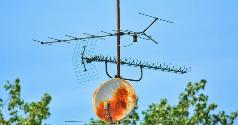 Recevez le meilleur signal TV avec une antenne TNT extérieure haute performance