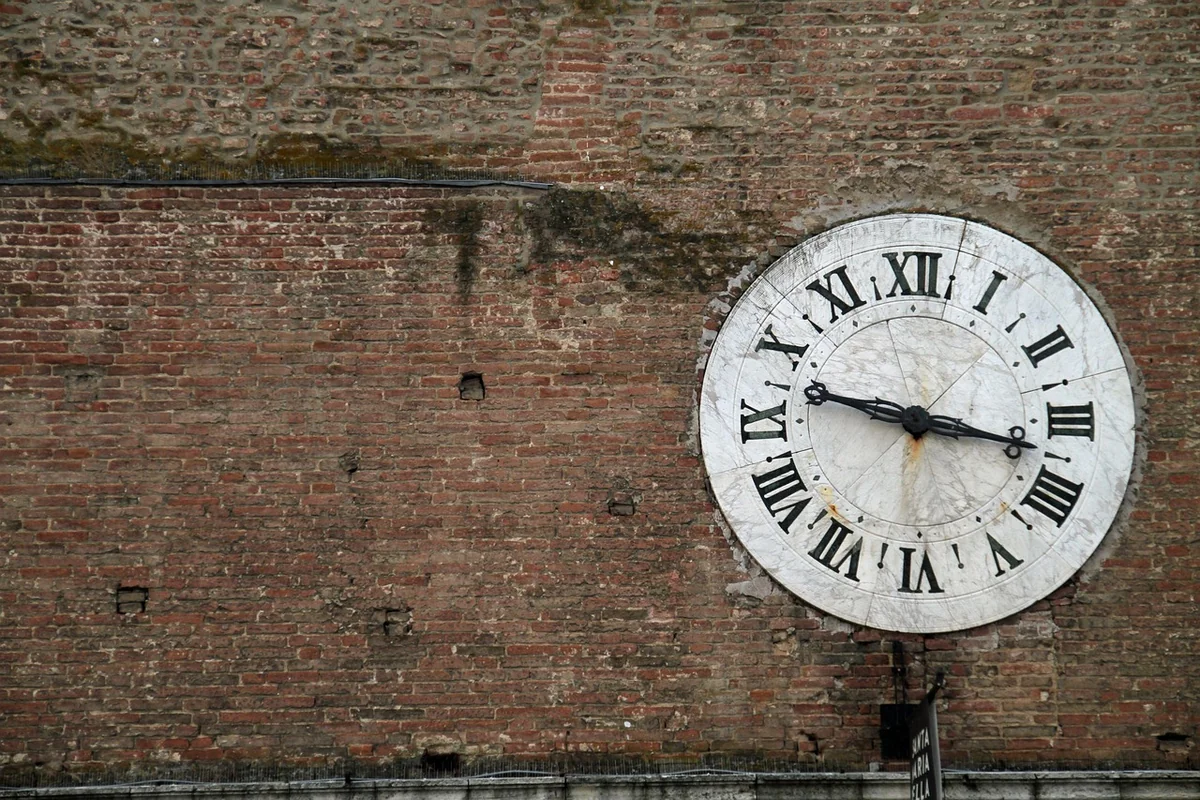 Les 5 erreurs que j'ai commises en achetant mon horloge de salon