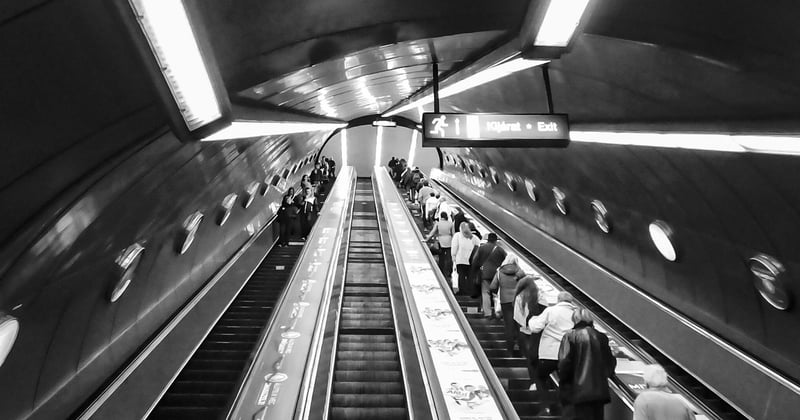 Prix d'un monte-escalier Stannah neuf : le vrai tarif, sans surprise