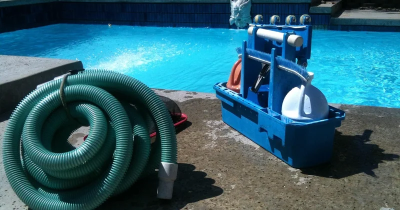 Comment nettoyer une piscine hors sol très sale